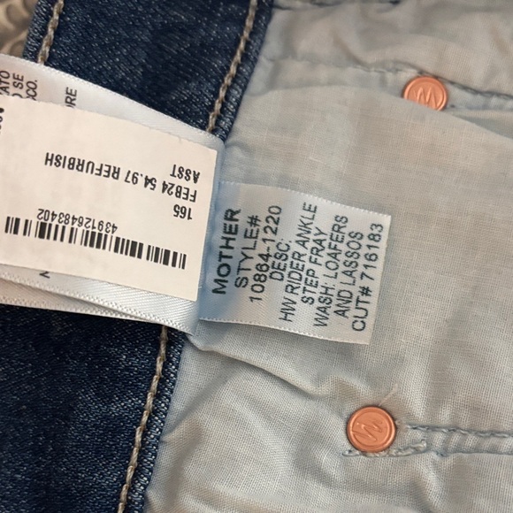 MOTHER Denim Jeans - Picture 10 of 10